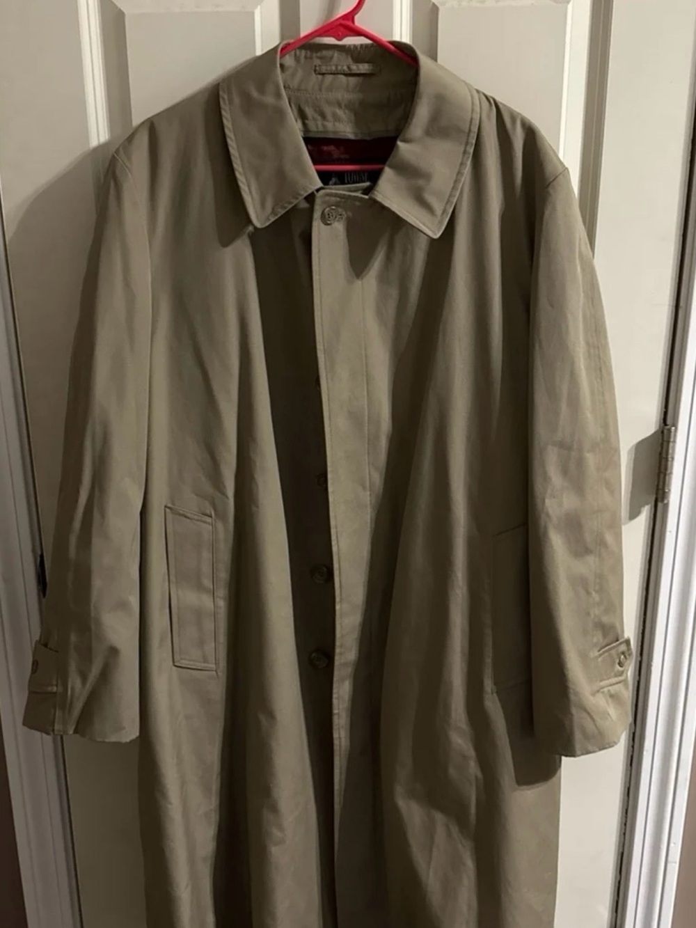 London Fog Men's Tan Trench Coat - Single-Breasted